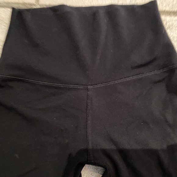 Lululemon align crop 21" cool leggings size 2 black - Picture 2 of 4
